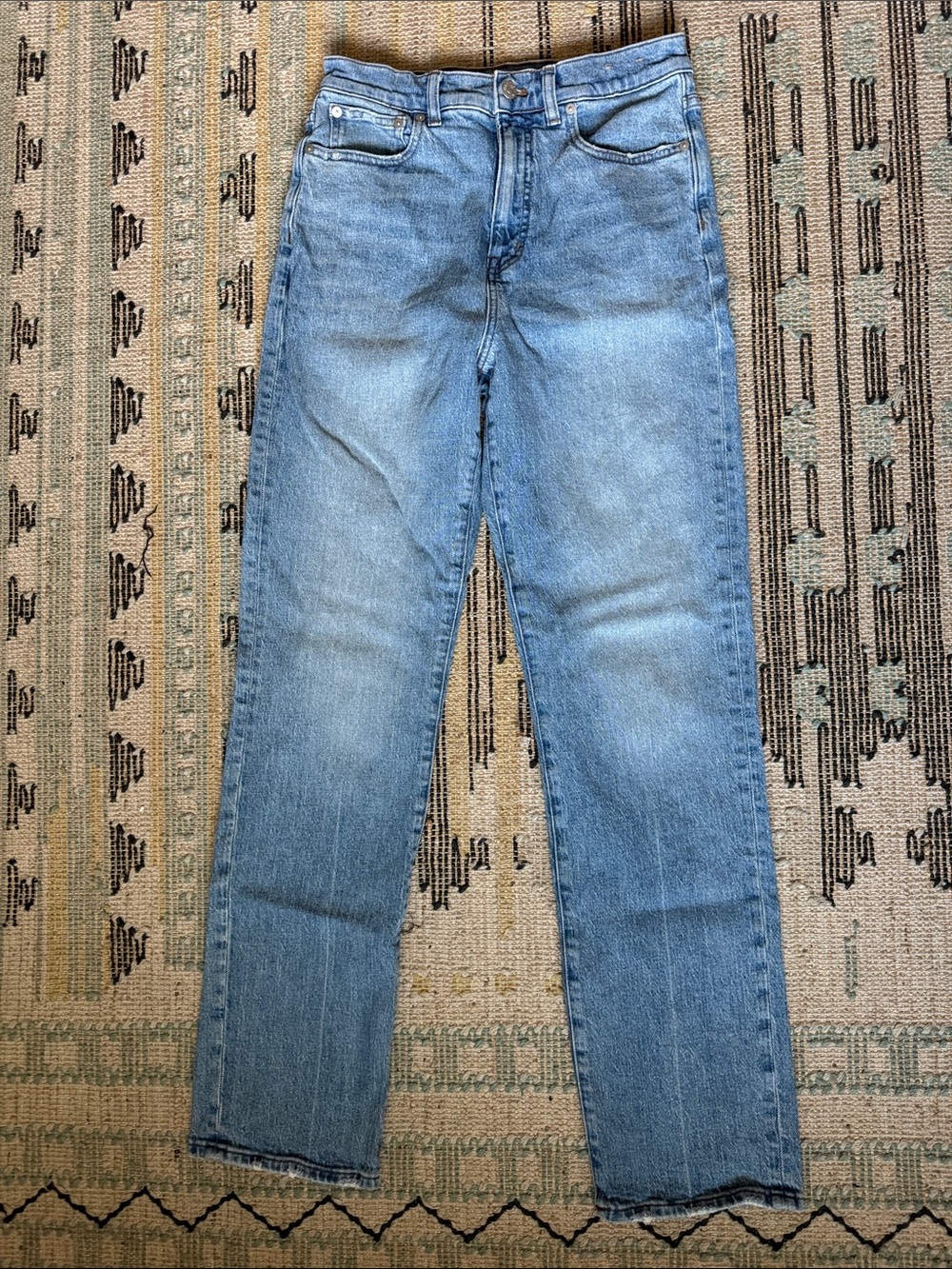 Classic 90’s Straight-Leg Blue Jeans